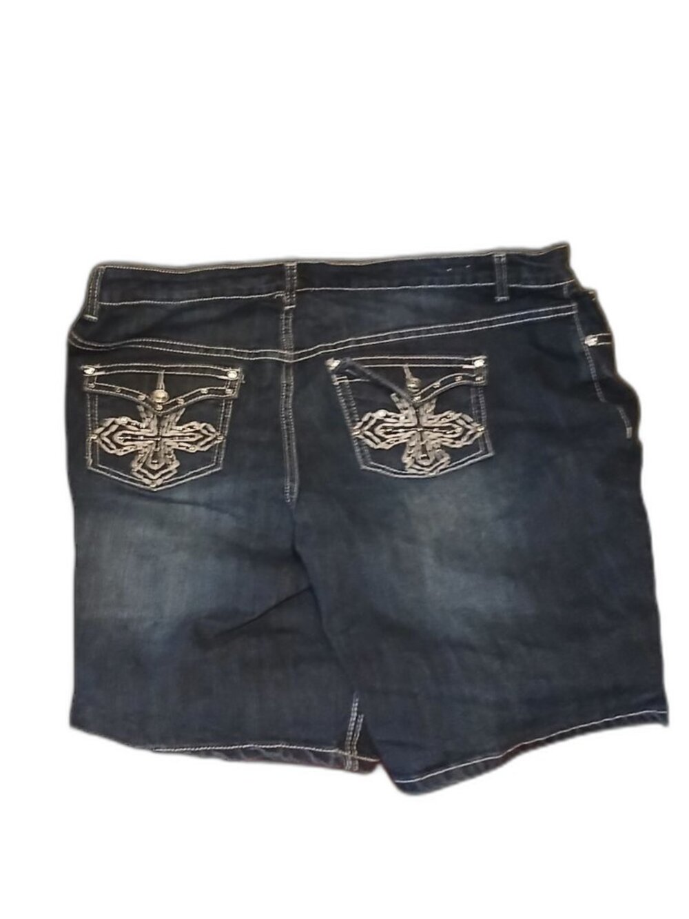 Avenue Cross Pocket Denim Shorts